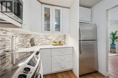 25 Valleyview Drive Kitchener ON N2E 1L5