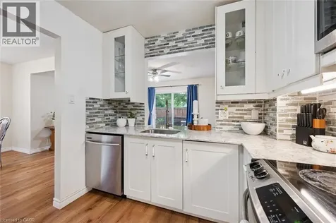 25 Valleyview Drive Kitchener ON N2E 1L5