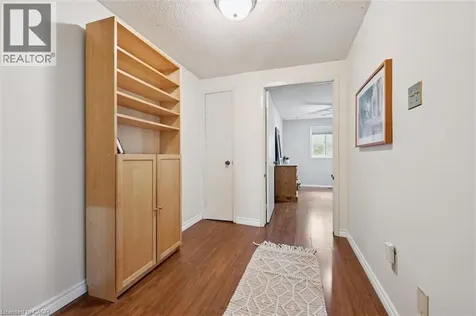 25 Valleyview Drive Kitchener ON N2E 1L5