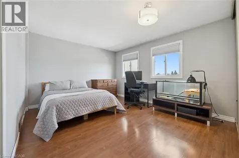 25 Valleyview Drive Kitchener ON N2E 1L5