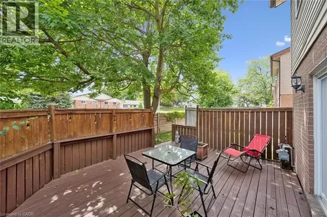25 Valleyview Drive Kitchener ON N2E 1L5