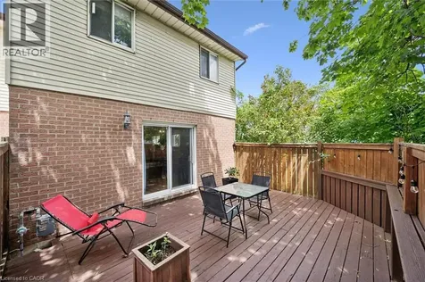 25 Valleyview Drive Kitchener ON N2E 1L5