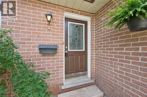 25 Valleyview Drive Kitchener ON N2E 1L5
