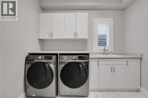 305 Blair Creek Drive Kitchener ON N2P 0G4
