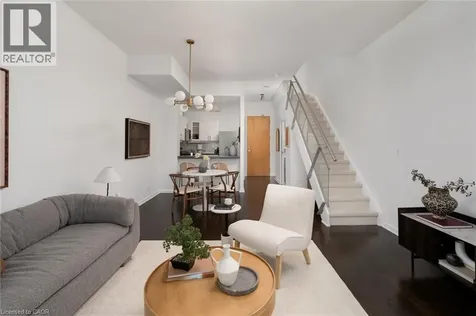 388 Richmond Street West Toronto ON M5V 3P1