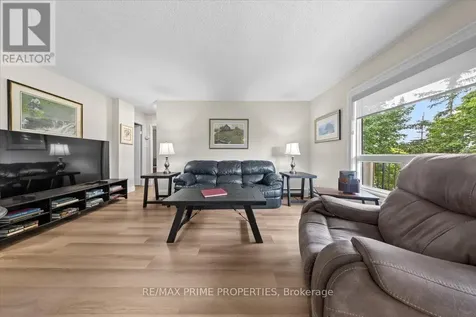 158A Mcarthur Avenue Ottawa ON K1L 7E7