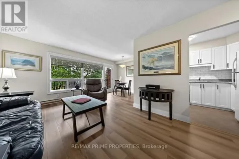 158A Mcarthur Avenue Ottawa ON K1L 7E7