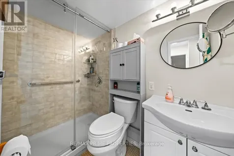 158A Mcarthur Avenue Ottawa ON K1L 7E7