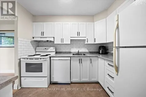 158A Mcarthur Avenue Ottawa ON K1L 7E7