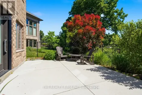 1918 Ironwood Road London South (south B) ON N6K 5C9