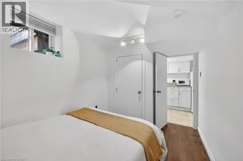 33 Homewood Avenue Hamilton ON L8P 2M1
