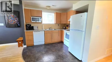 1792 Northway Windsor ON N9B 3M2