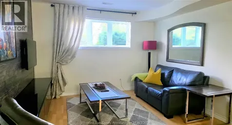 1792 Northway Windsor ON N9B 3M2