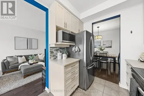 102 Lochnaw Private Ottawa ON K2J 5X6