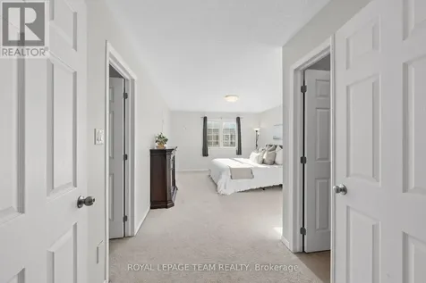 102 Lochnaw Private Ottawa ON K2J 5X6