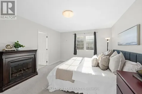 102 Lochnaw Private Ottawa ON K2J 5X6