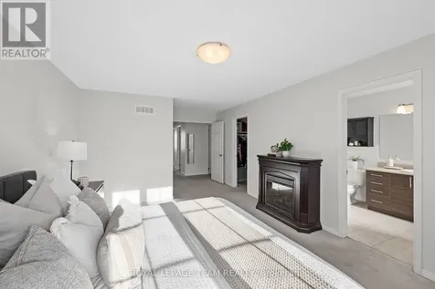 102 Lochnaw Private Ottawa ON K2J 5X6