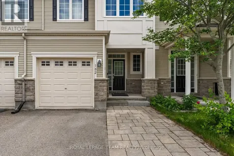 102 Lochnaw Private Ottawa ON K2J 5X6