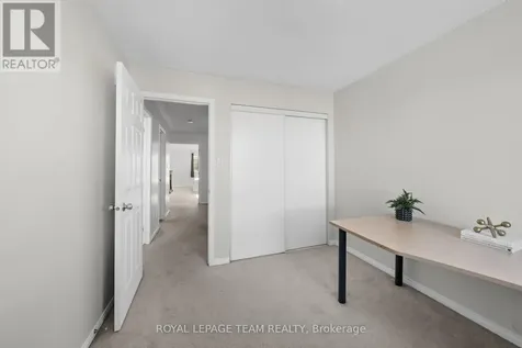 102 Lochnaw Private Ottawa ON K2J 5X6