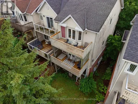 81 Robinson Avenue Ottawa ON K1N 8N8