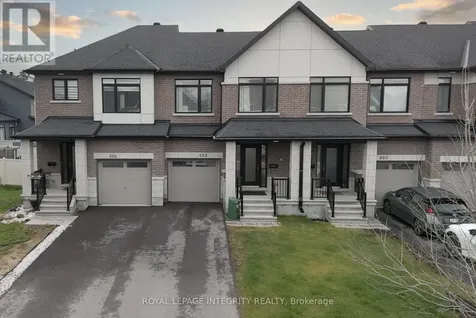 662 Putney Crescent Ottawa ON K2S 1E7