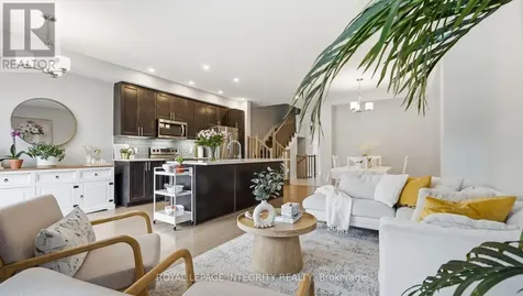 662 Putney Crescent Ottawa ON K2S 1E7