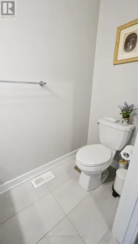662 Putney Crescent Ottawa ON K2S 1E7