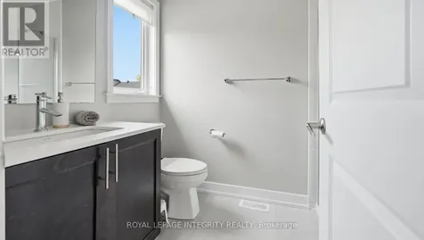 662 Putney Crescent Ottawa ON K2S 1E7