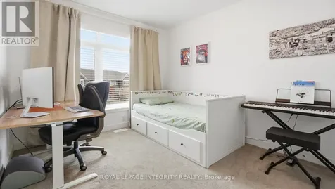 662 Putney Crescent Ottawa ON K2S 1E7