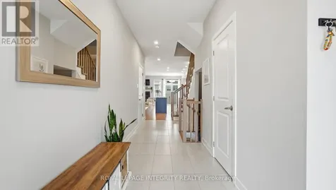 662 Putney Crescent Ottawa ON K2S 1E7