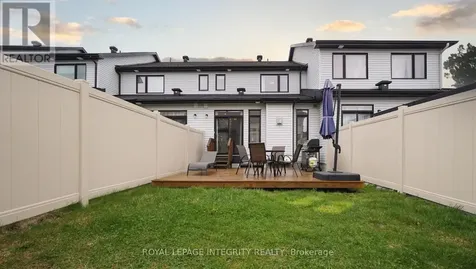 662 Putney Crescent Ottawa ON K2S 1E7