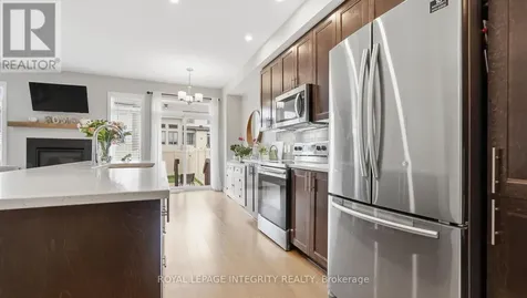 662 Putney Crescent Ottawa ON K2S 1E7
