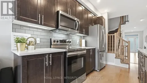 662 Putney Crescent Ottawa ON K2S 1E7