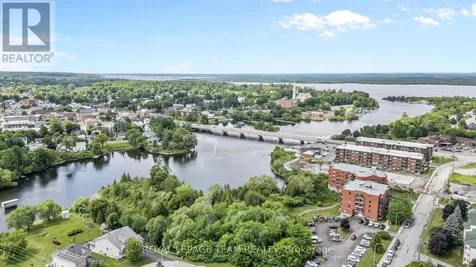 92 Wolff Crescent Arnprior ON K7S 0C1