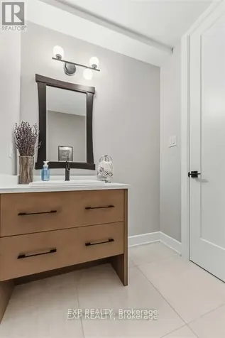 937 Falaise Road Ottawa ON K2C 0M1