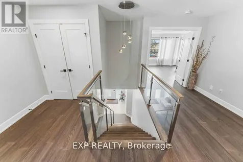 937 Falaise Road Ottawa ON K2C 0M1