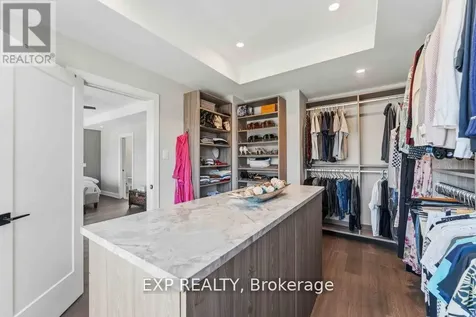 937 Falaise Road Ottawa ON K2C 0M1
