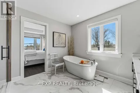 937 Falaise Road Ottawa ON K2C 0M1