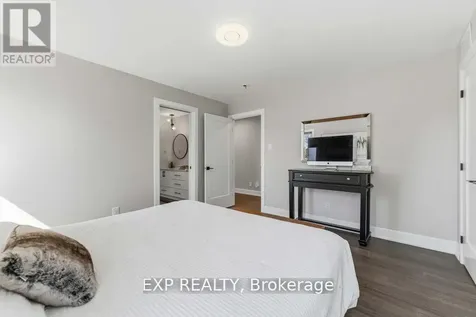 937 Falaise Road Ottawa ON K2C 0M1