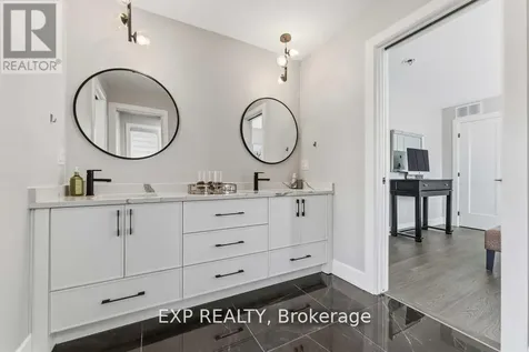 937 Falaise Road Ottawa ON K2C 0M1