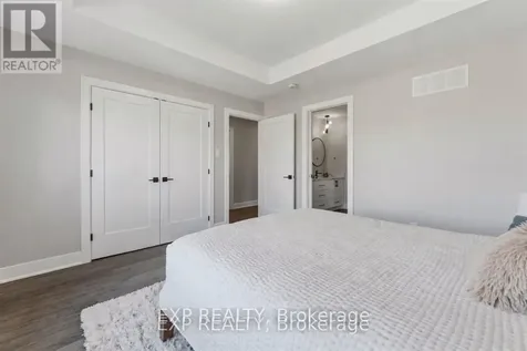 937 Falaise Road Ottawa ON K2C 0M1