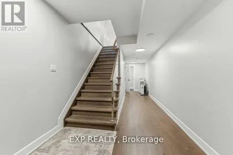 937 Falaise Road Ottawa ON K2C 0M1