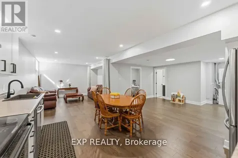 937 Falaise Road Ottawa ON K2C 0M1