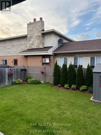 937 Falaise Road Ottawa ON K2C 0M1