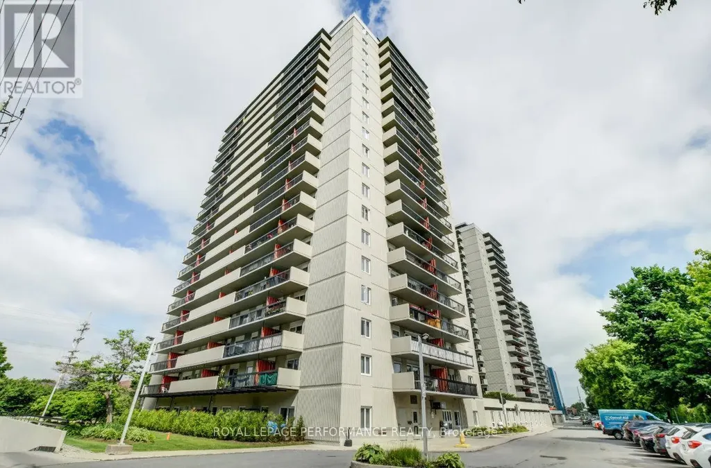 158C Mcarthur Avenue Ottawa ON K1L 8E7