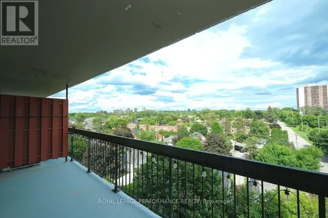 158C Mcarthur Avenue Ottawa ON K1L 8E7