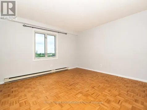 158C Mcarthur Avenue Ottawa ON K1L 8E7