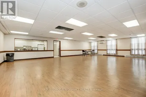 158C Mcarthur Avenue Ottawa ON K1L 8E7