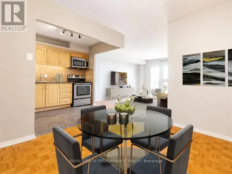 158C Mcarthur Avenue Ottawa ON K1L 8E7