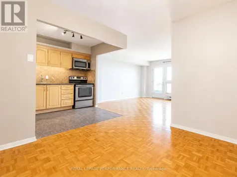 158C Mcarthur Avenue Ottawa ON K1L 8E7